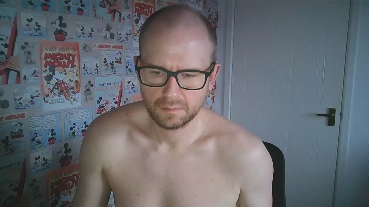 Offline agentbravo on Cam4