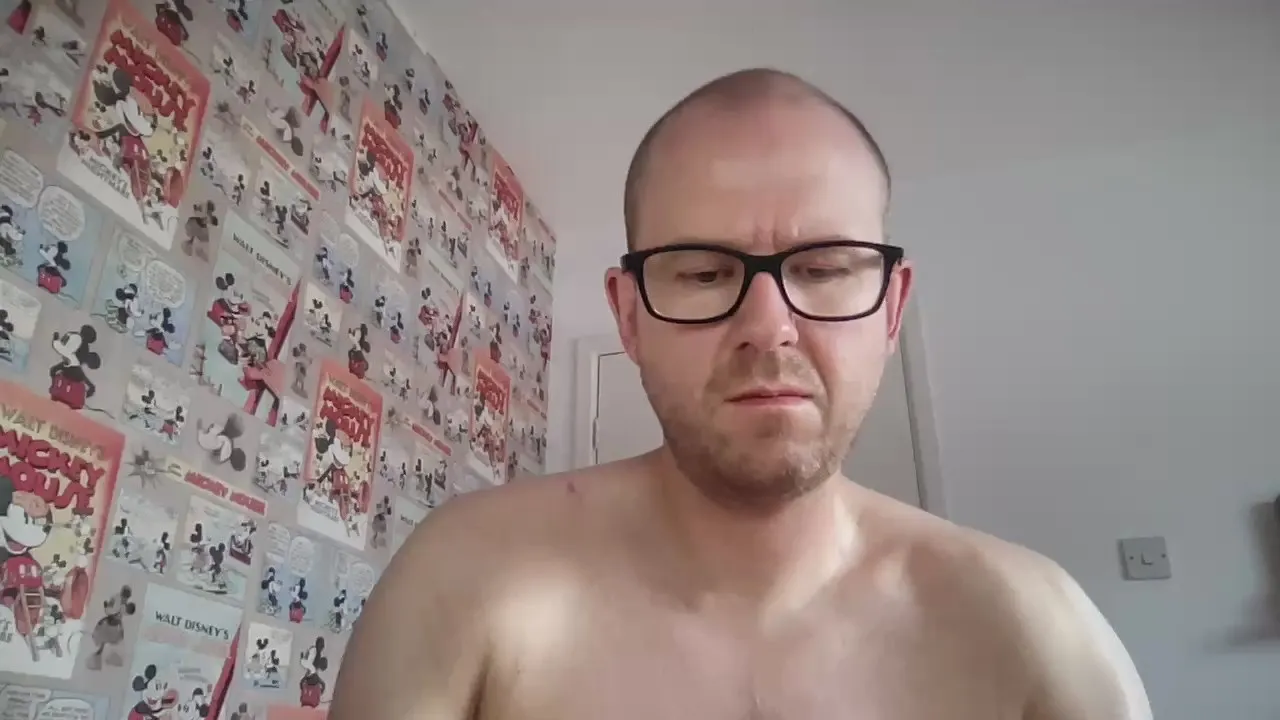 Offline agentbravo on Cam4