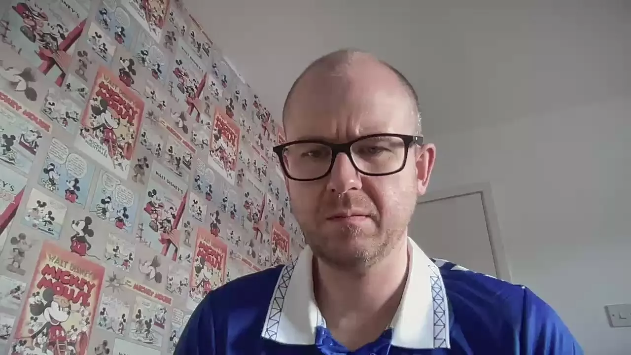 Offline agentbravo on Cam4