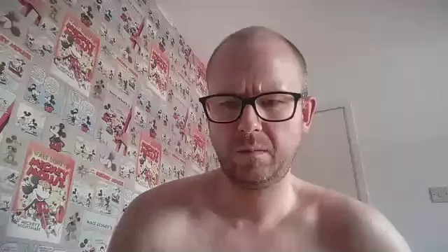 Offline agentbravo on Cam4