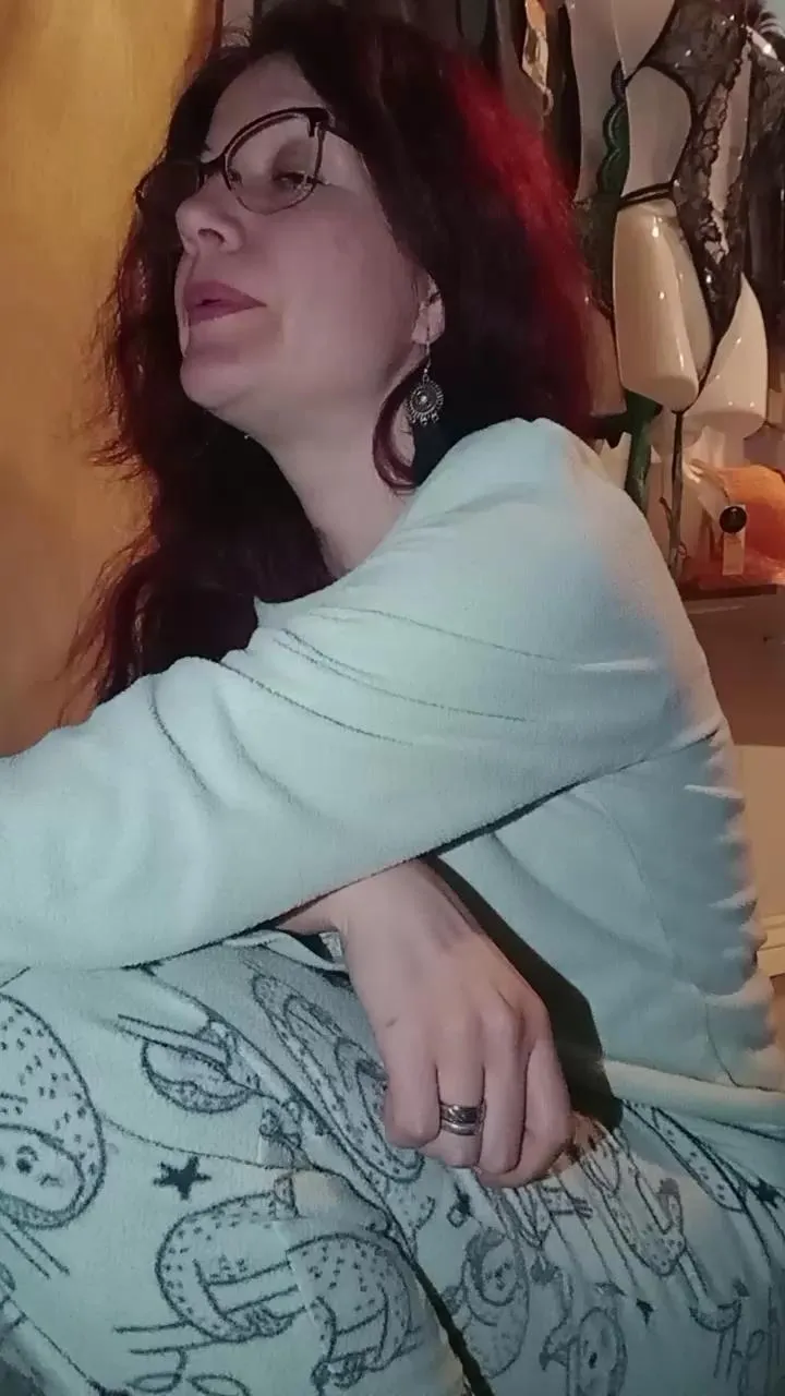 Freechat AlejandritaMilf on Cam4