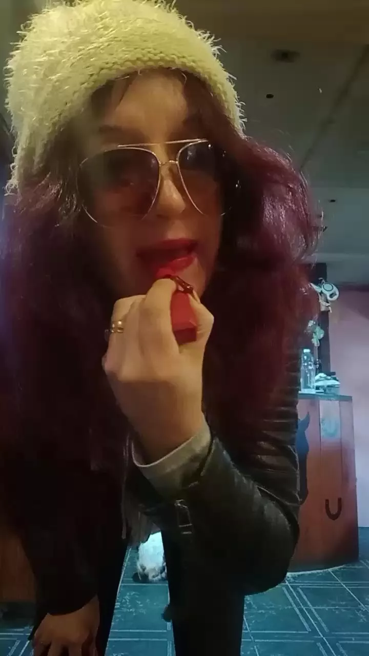 Freechat AlejandritaMilf on Cam4