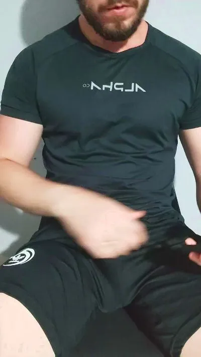 alerrandroo1 — Freechat on Cam4