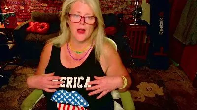 alicescuriosity —  #blowjob #bratty #chat #dirtytalk #smoke #natural #hotwife