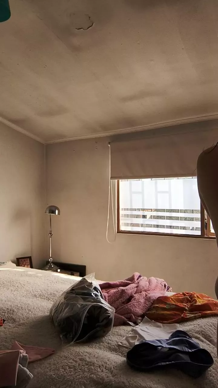 Offline AlmaPagana on Cam4