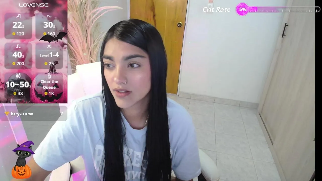 Offline Amara_silk on Cam4