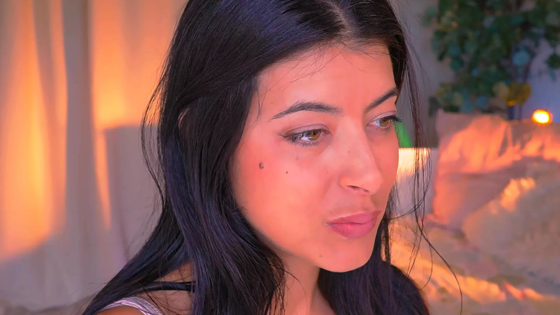 Offline Anabel_curvy on Cam4