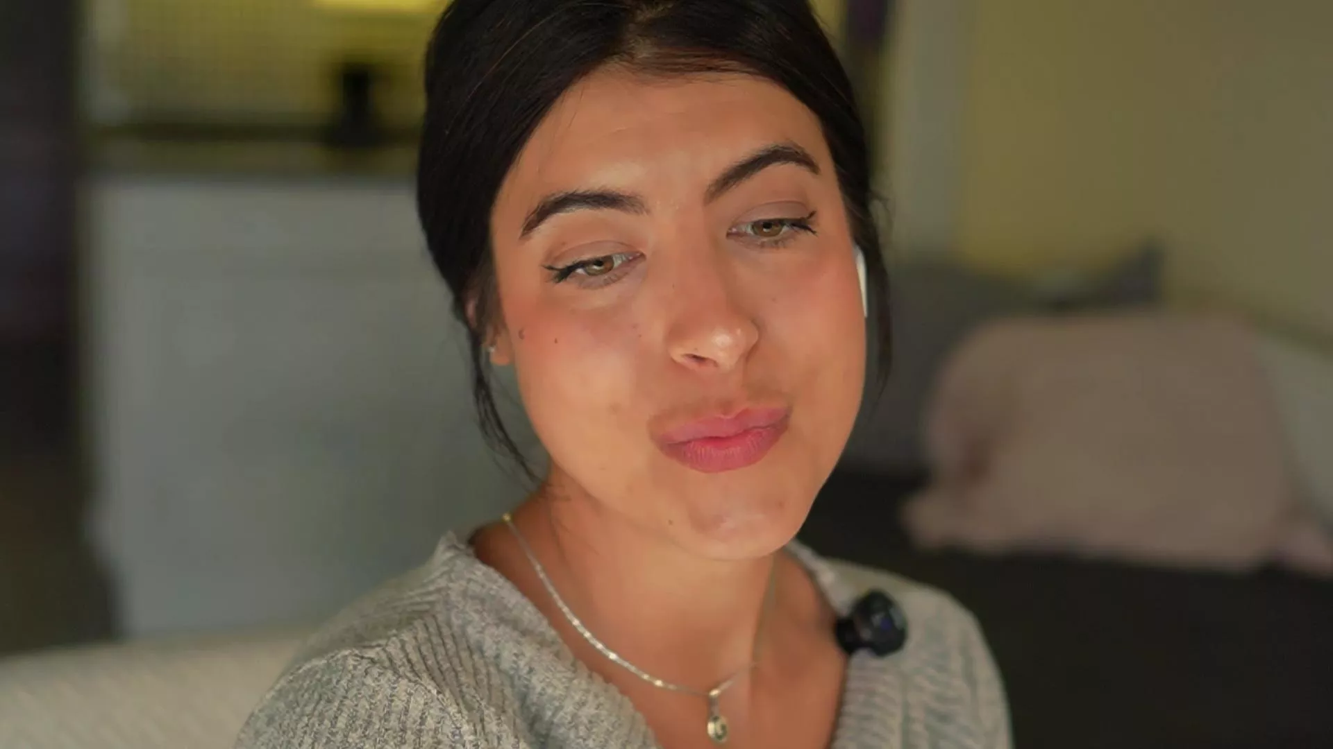 Offline Anabel_curvy on Cam4