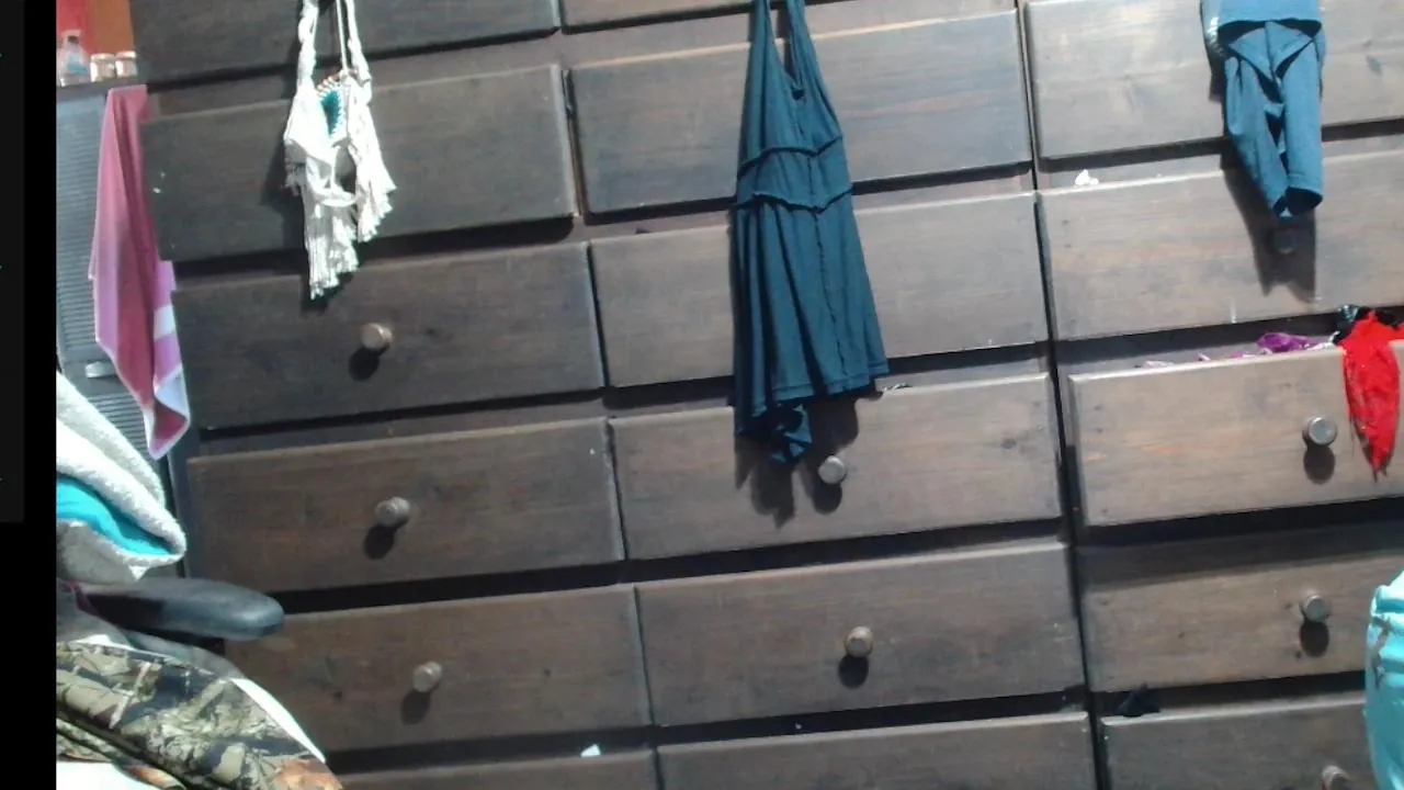 Offline ashlygold on Cam4