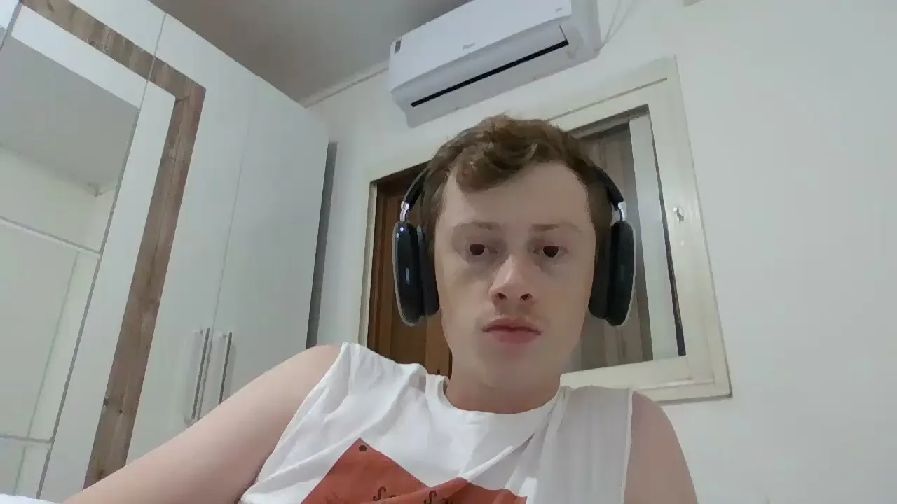 Offline babe_dan on Cam4