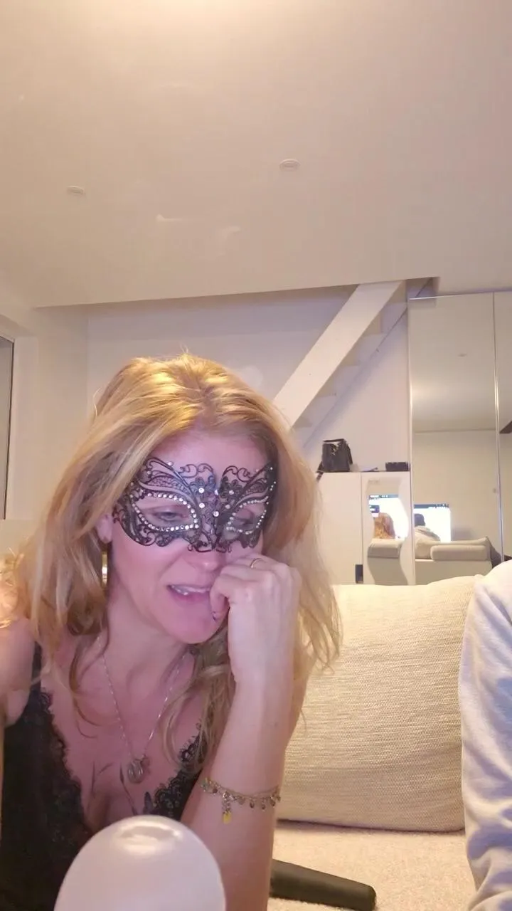 Bellemasquer on Cam4 