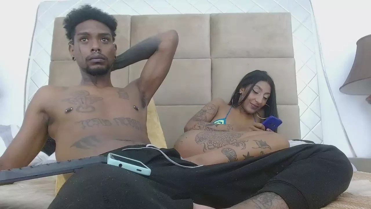 bigblackhottx1 on Cam4 