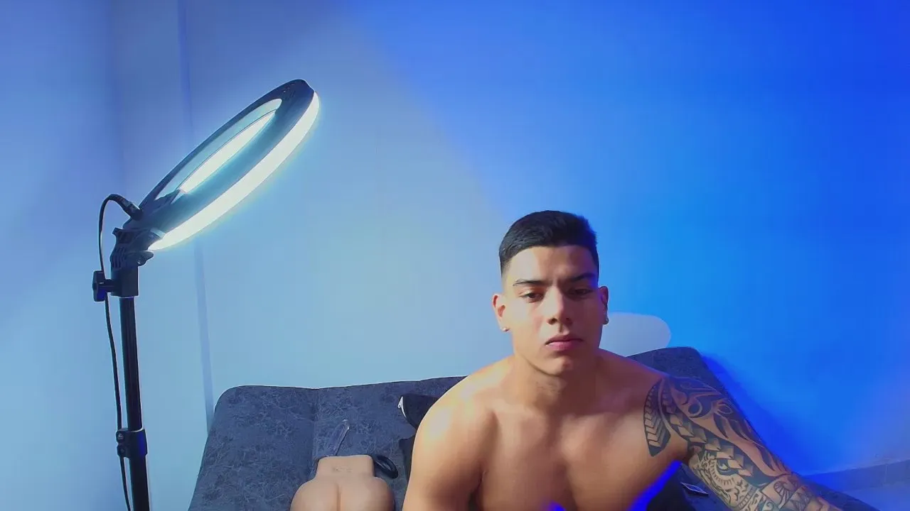 Freechat BrayanFitnees69 on Cam4