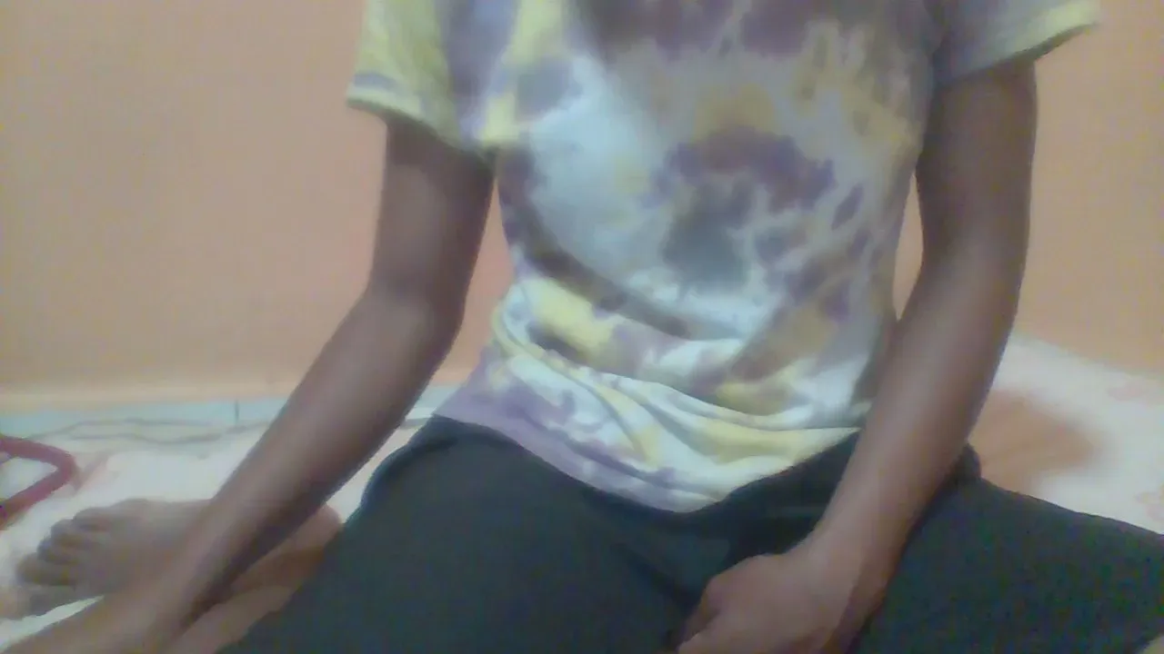 Offline briscelatafit3 on Cam4