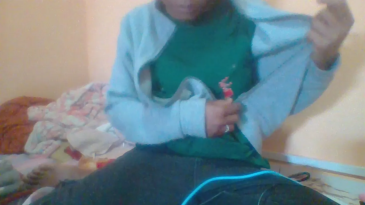 Offline briscelatafit3 on Cam4