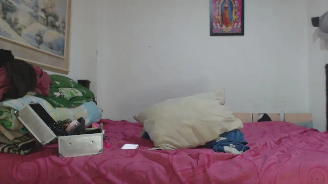 Candyfreemom on Cam4