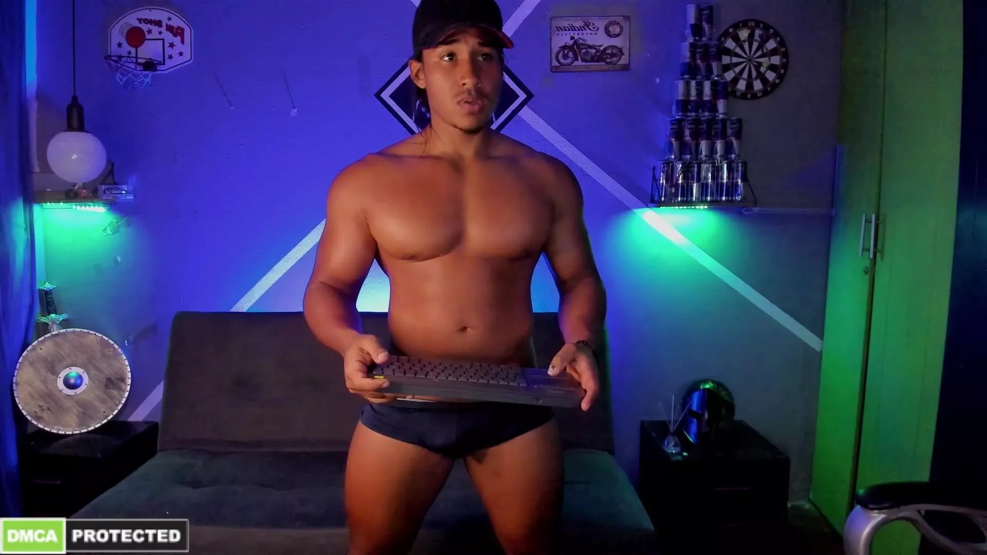 Offline Carl_Smithh on Cam4