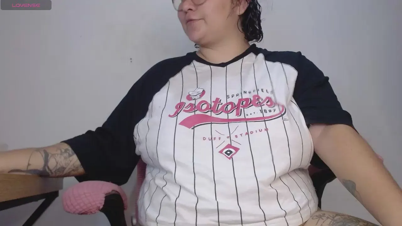 cinnamoncookies —  #deepthroat #pussy #bbw #hairy #masturbation #pawg #amateur