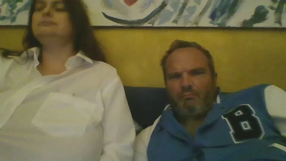 Offline Claufiagen7 on Cam4