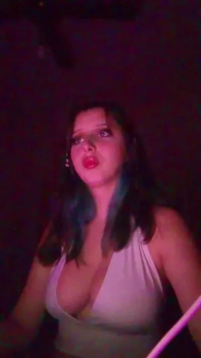 cltorisbabosah1 — Freechat on Cam4