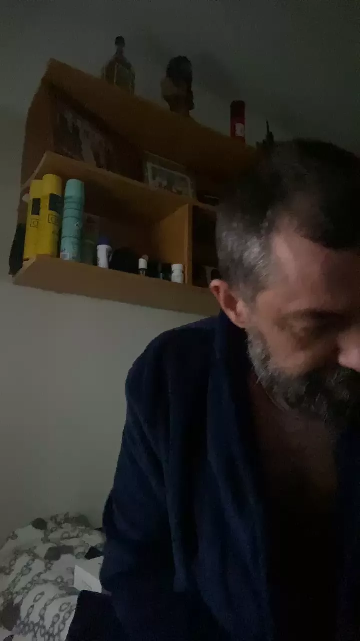 daddybearmadri5 on Cam4 