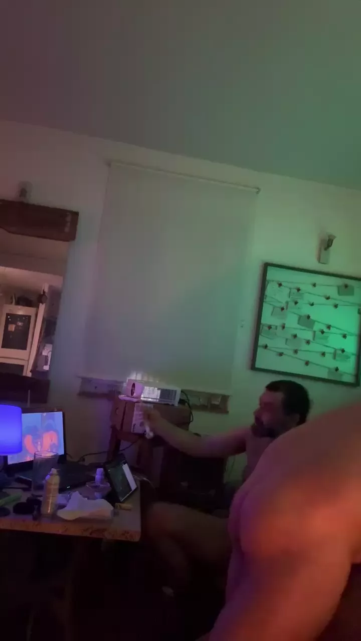 daddybearmadri5 on Cam4 