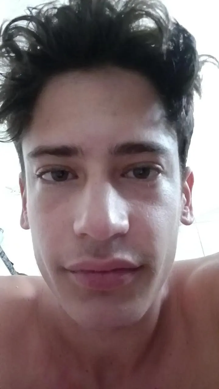 Cam4 DANIELZINHOOO is Freechat DANIELZINHOOO — Freechat on Cam4