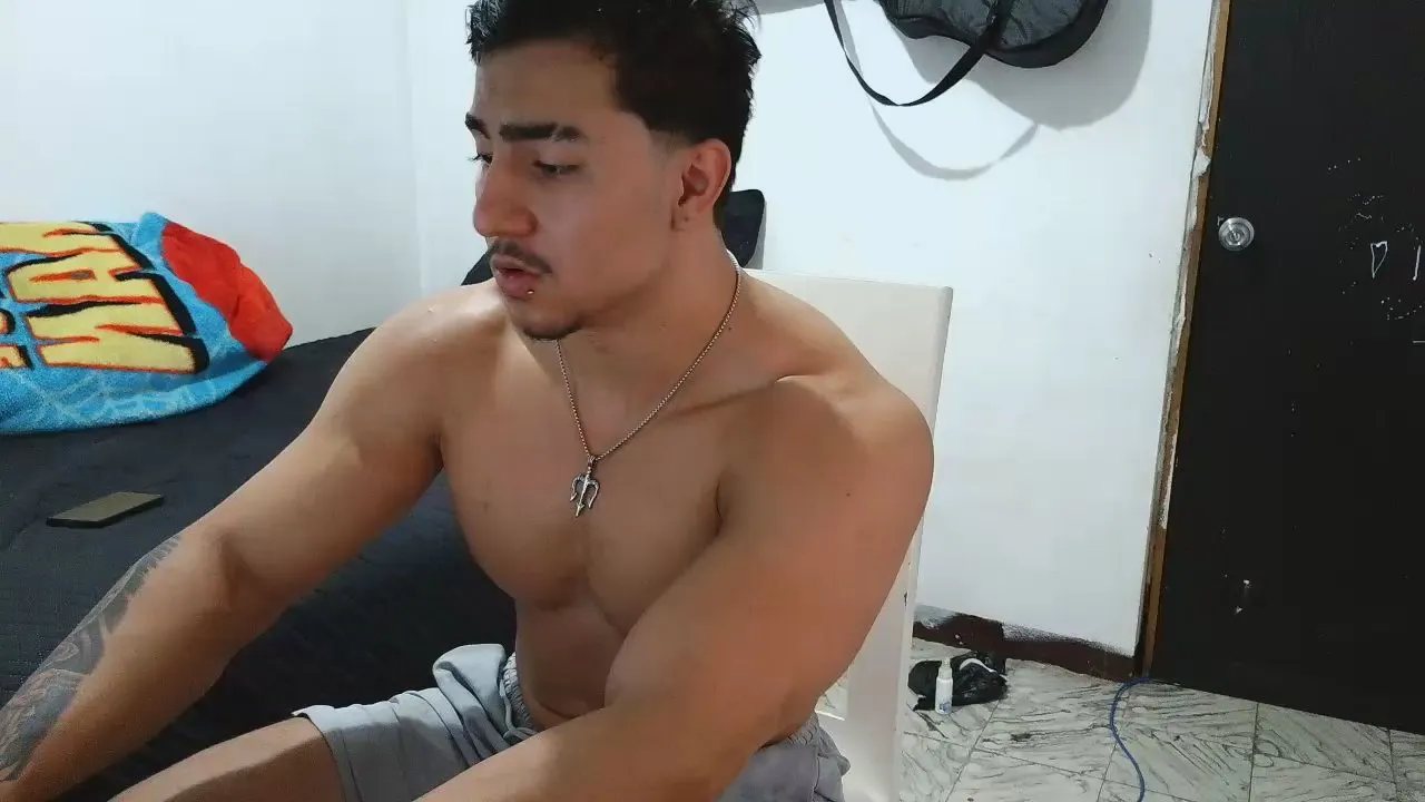 Offline DanteVicius on Cam4