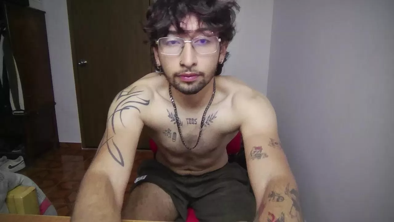 Offline dereck_dickson on Cam4