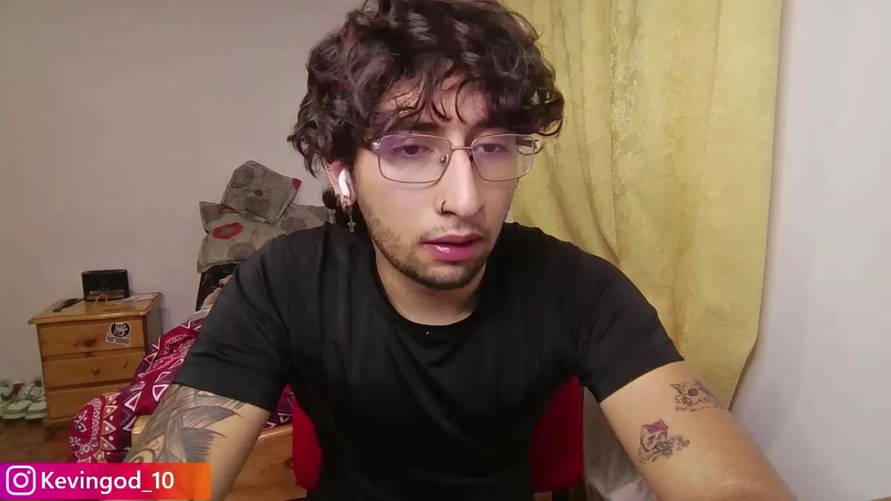 Offline dereck_dickson on Cam4