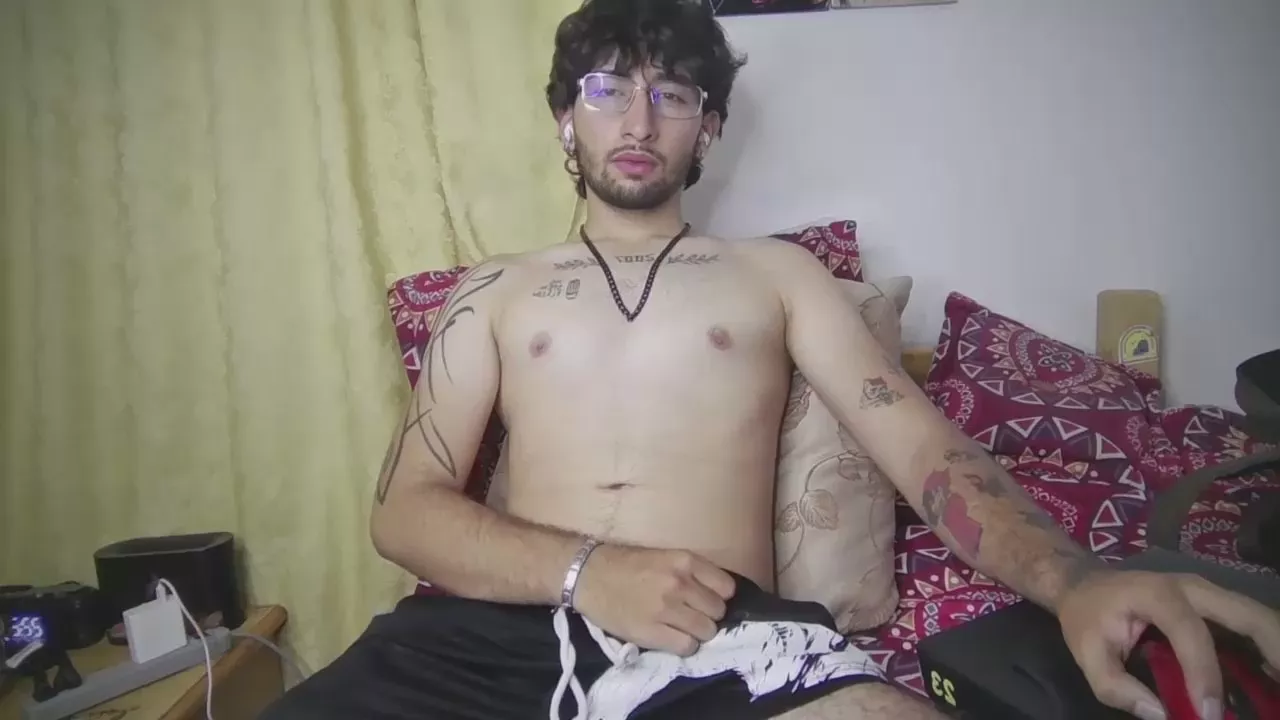 Offline dereck_dickson on Cam4