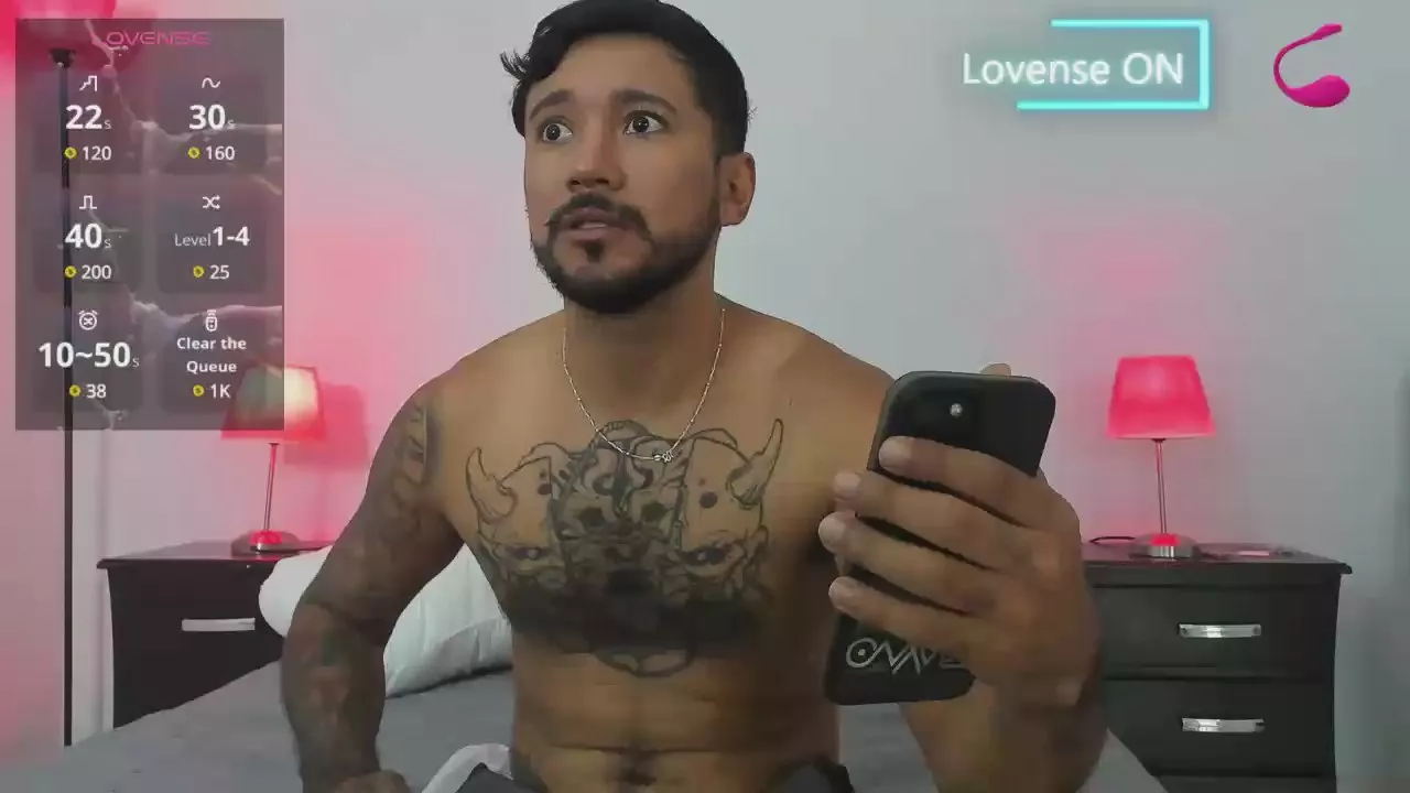 Offline dereck_karte on Cam4