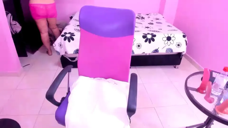 Offline dirty__milf on Cam4