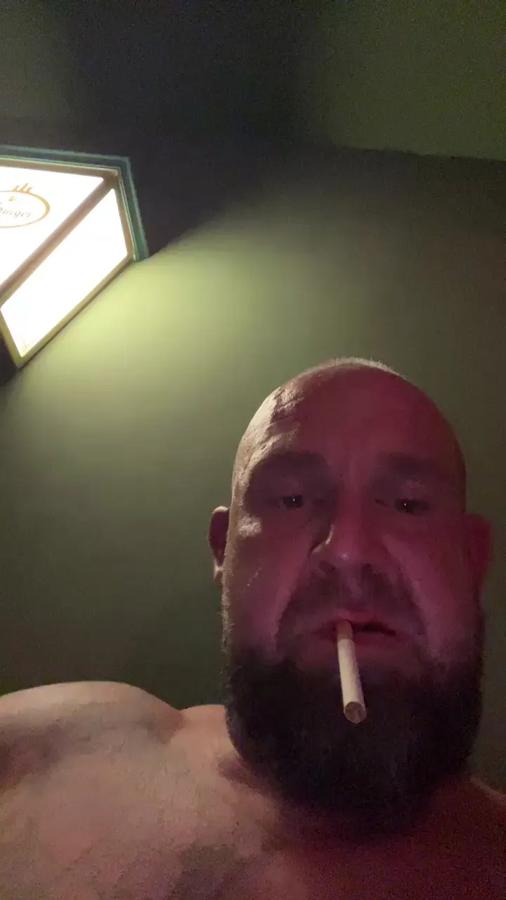 Offline Dom66666 on Cam4