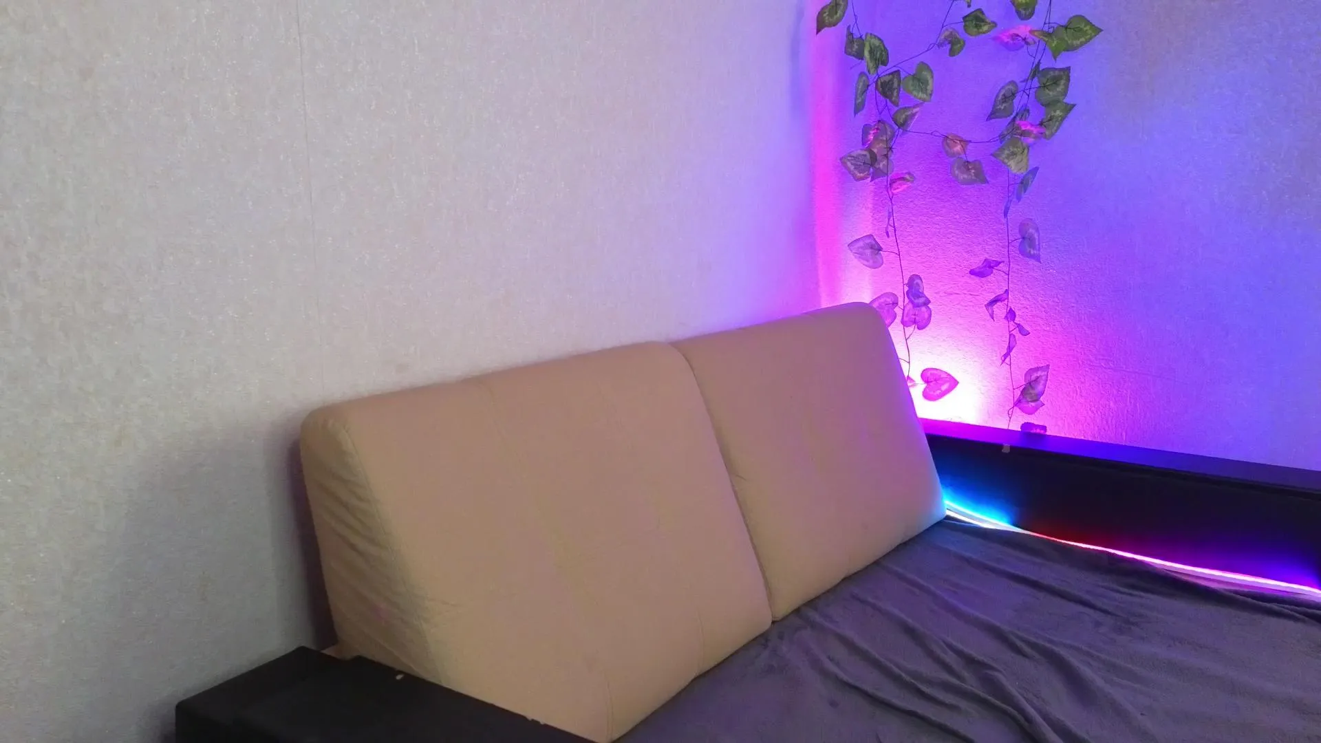 Offline double_bliss on Cam4