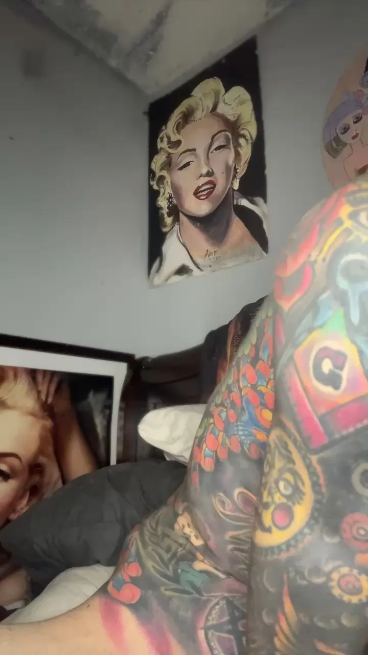 Offline Dyskiz on Cam4