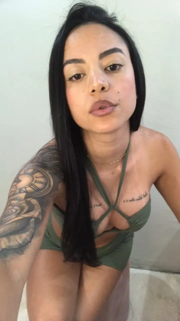 Offline Elamesma_ on Cam4