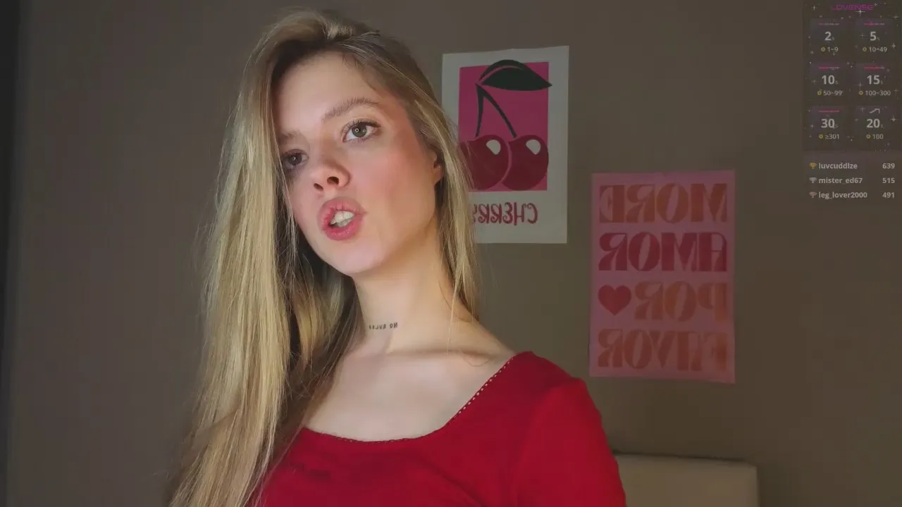 Offline ElinLangton on Cam4