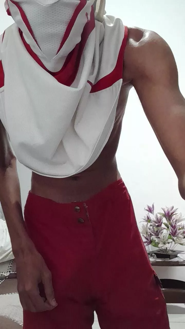 Offline encoxador19 on Cam4