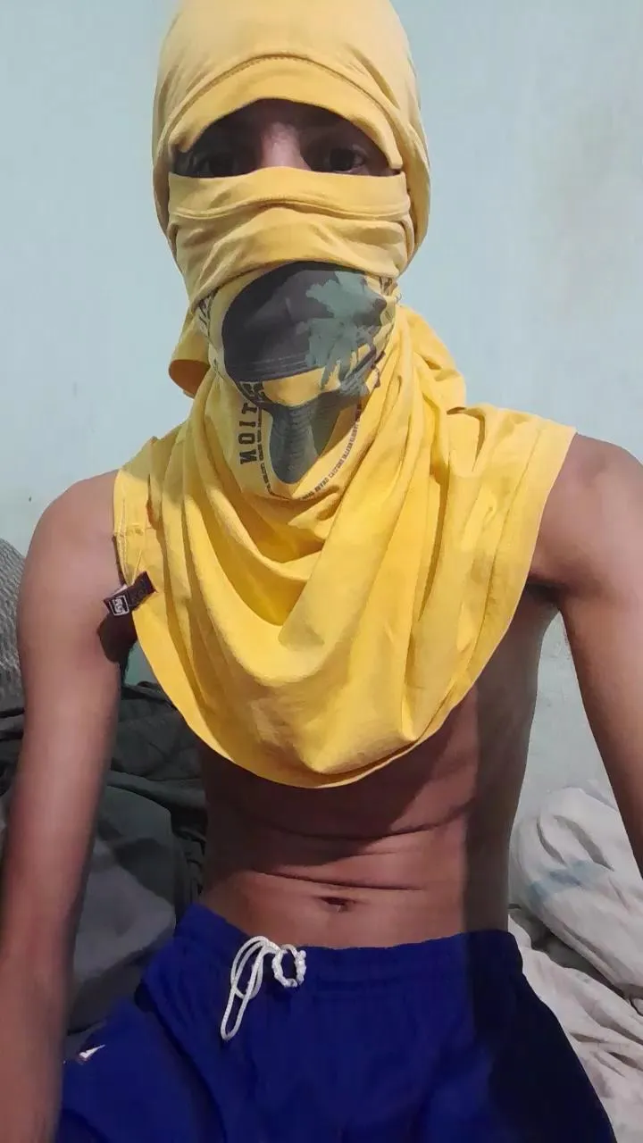 Offline encoxador19 on Cam4