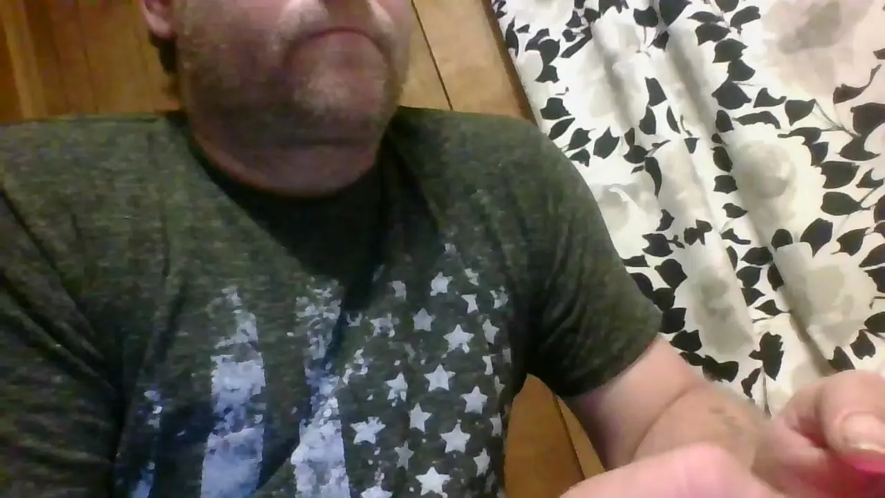 Offline Fireball_one on Cam4