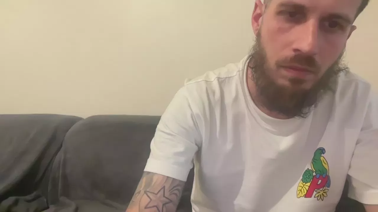 Offline FleureOuverte on Cam4