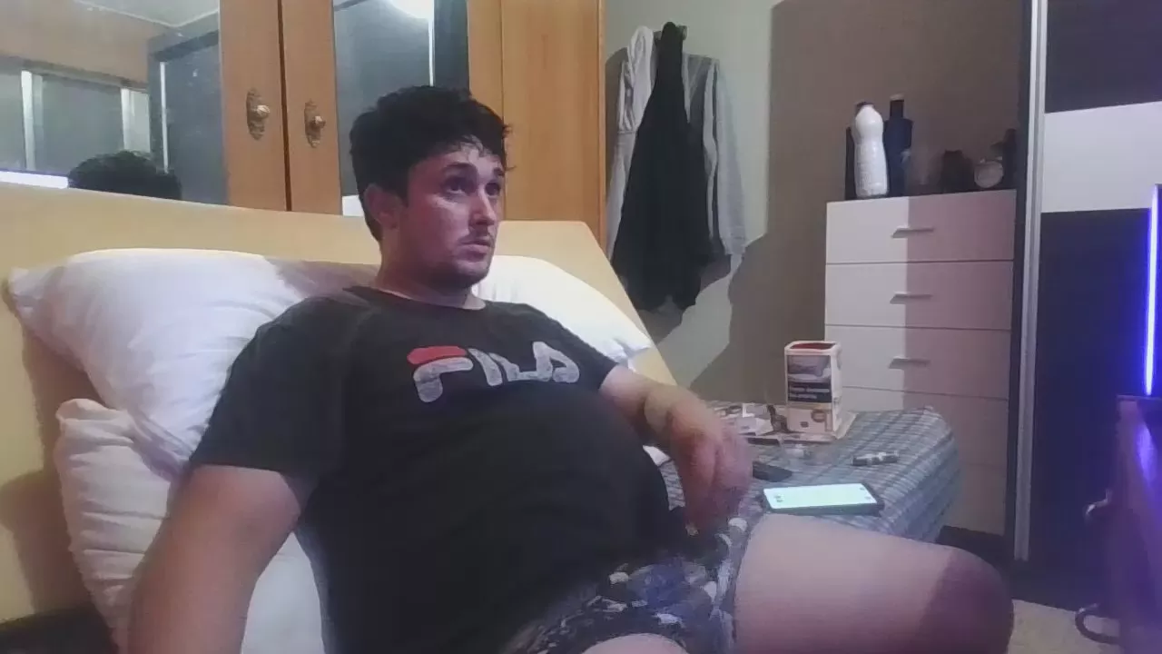 Offline fox_hood_sexy on Cam4