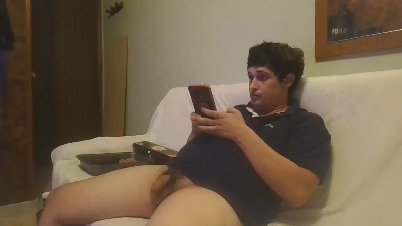 Offline fox_hood_sexy on Cam4