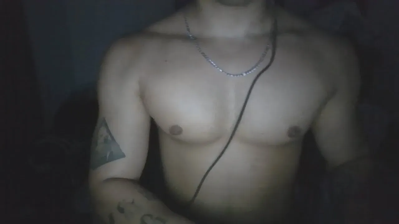 Offline ghostboi20 on Cam4
