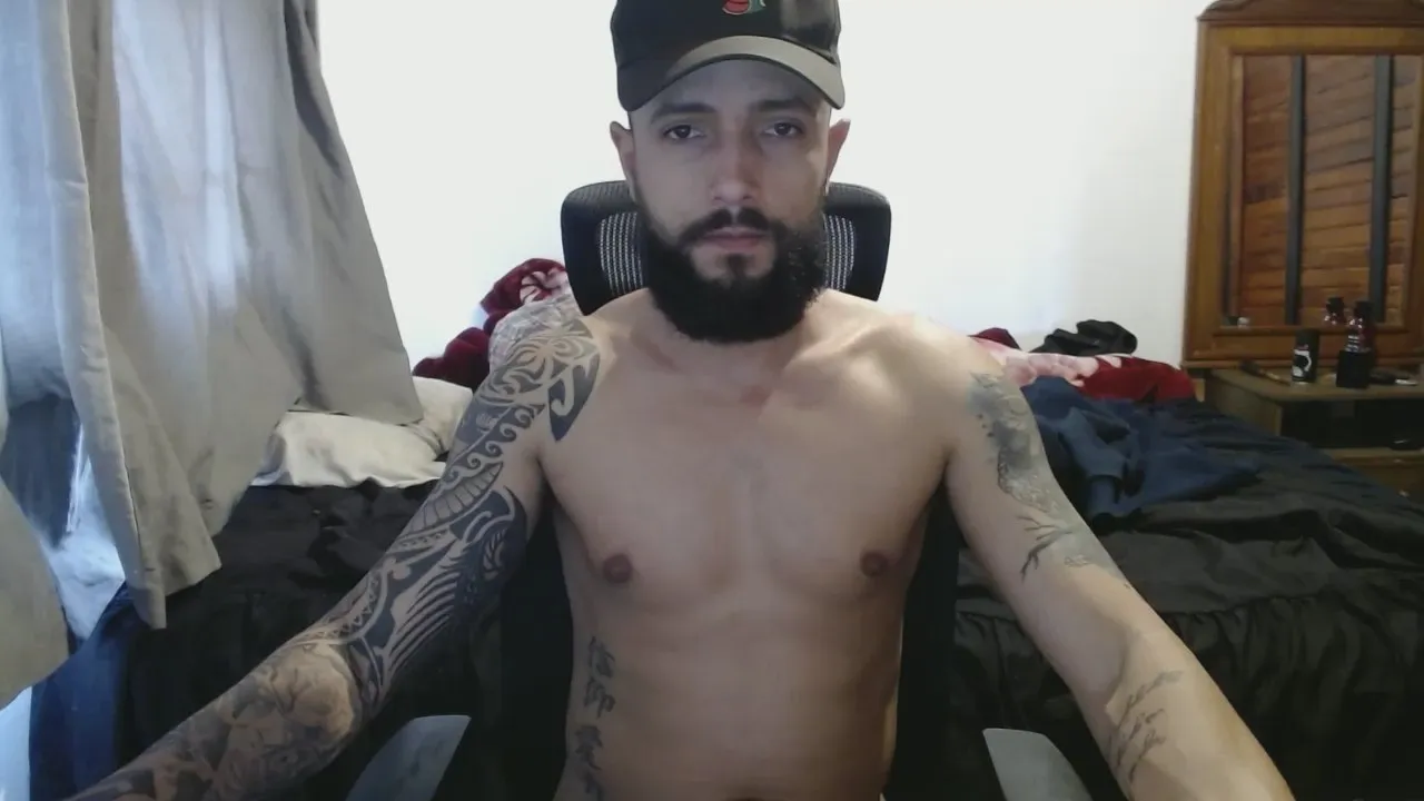 Offline ghusantos30 on Cam4