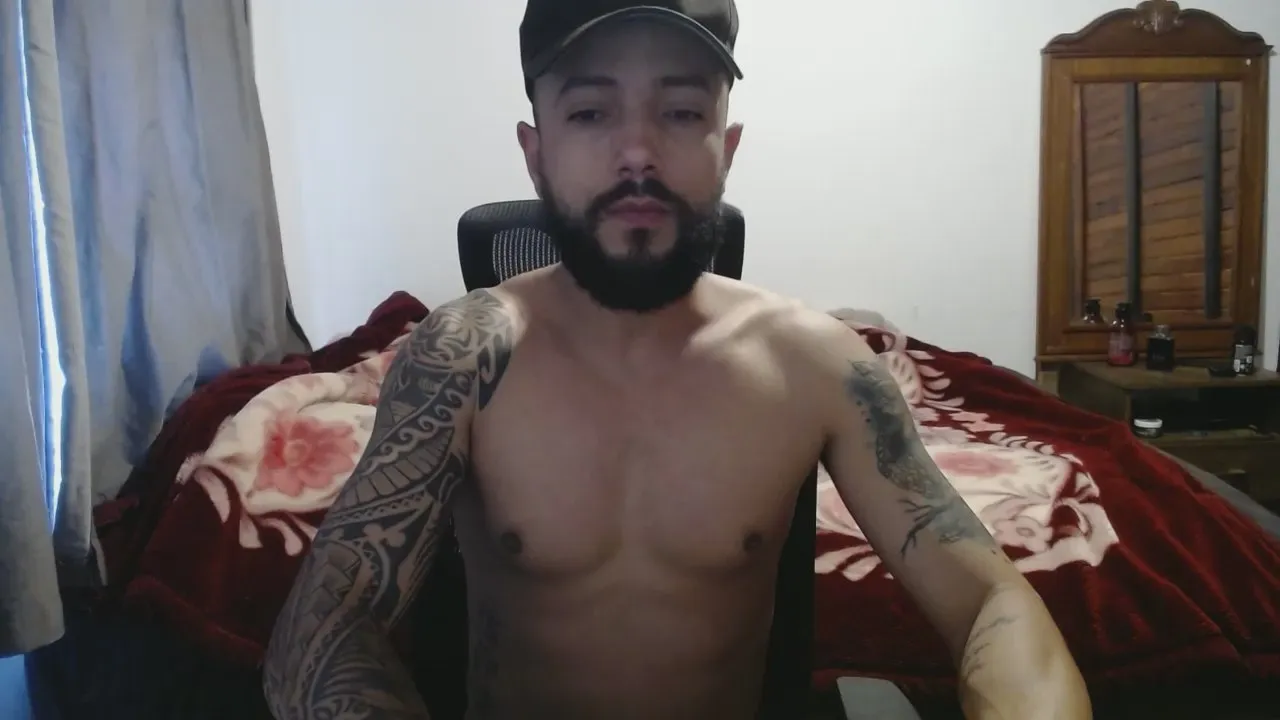 Offline ghusantos30 on Cam4