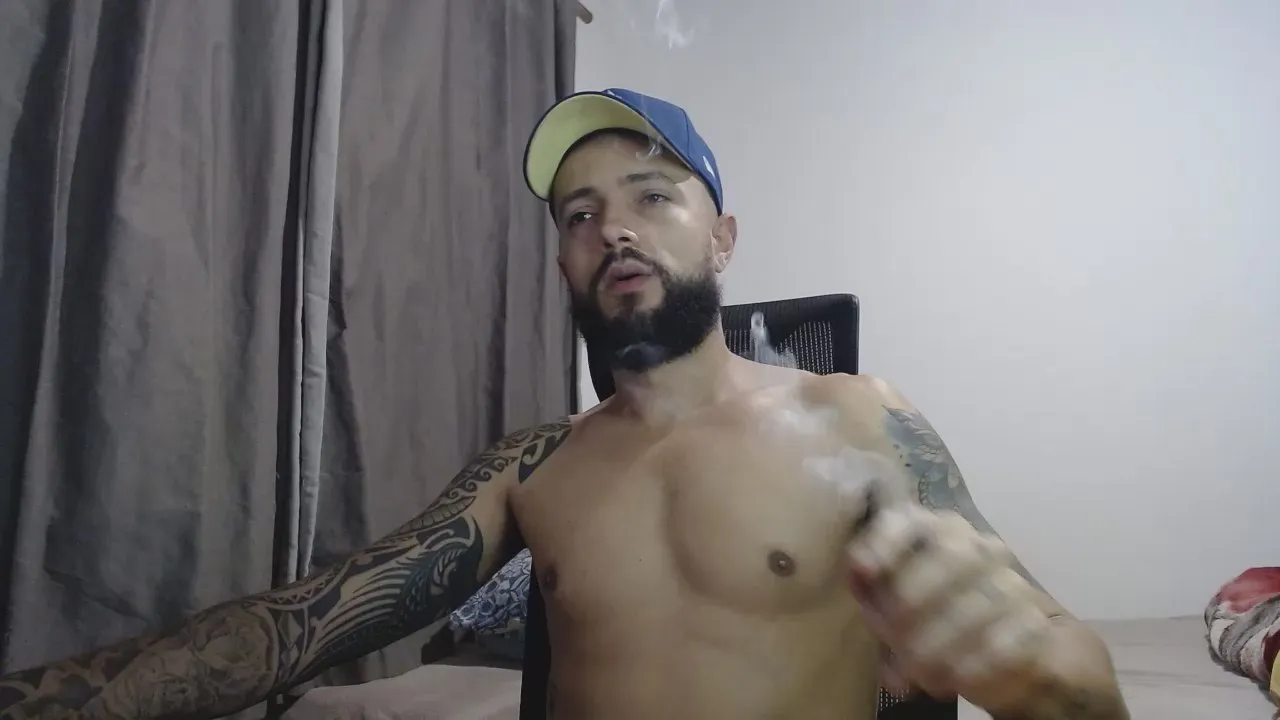 Offline ghusantos30 on Cam4