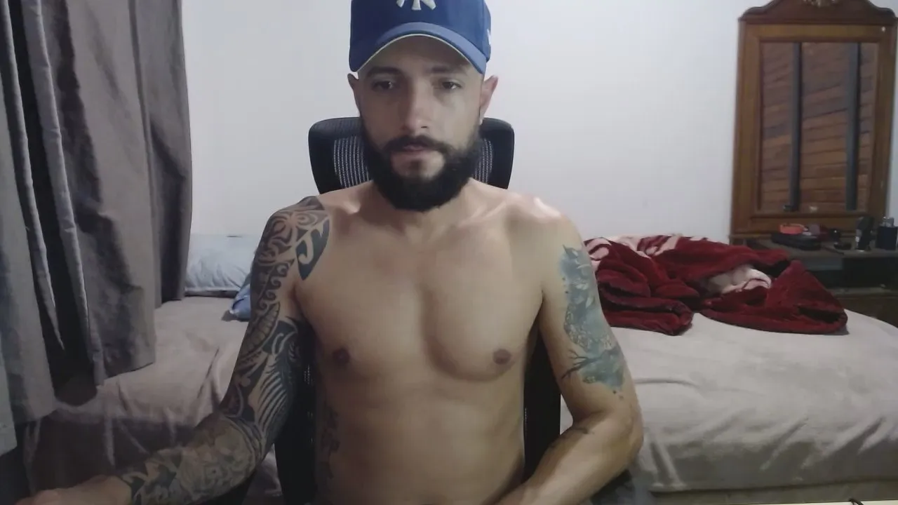 Offline ghusantos30 on Cam4