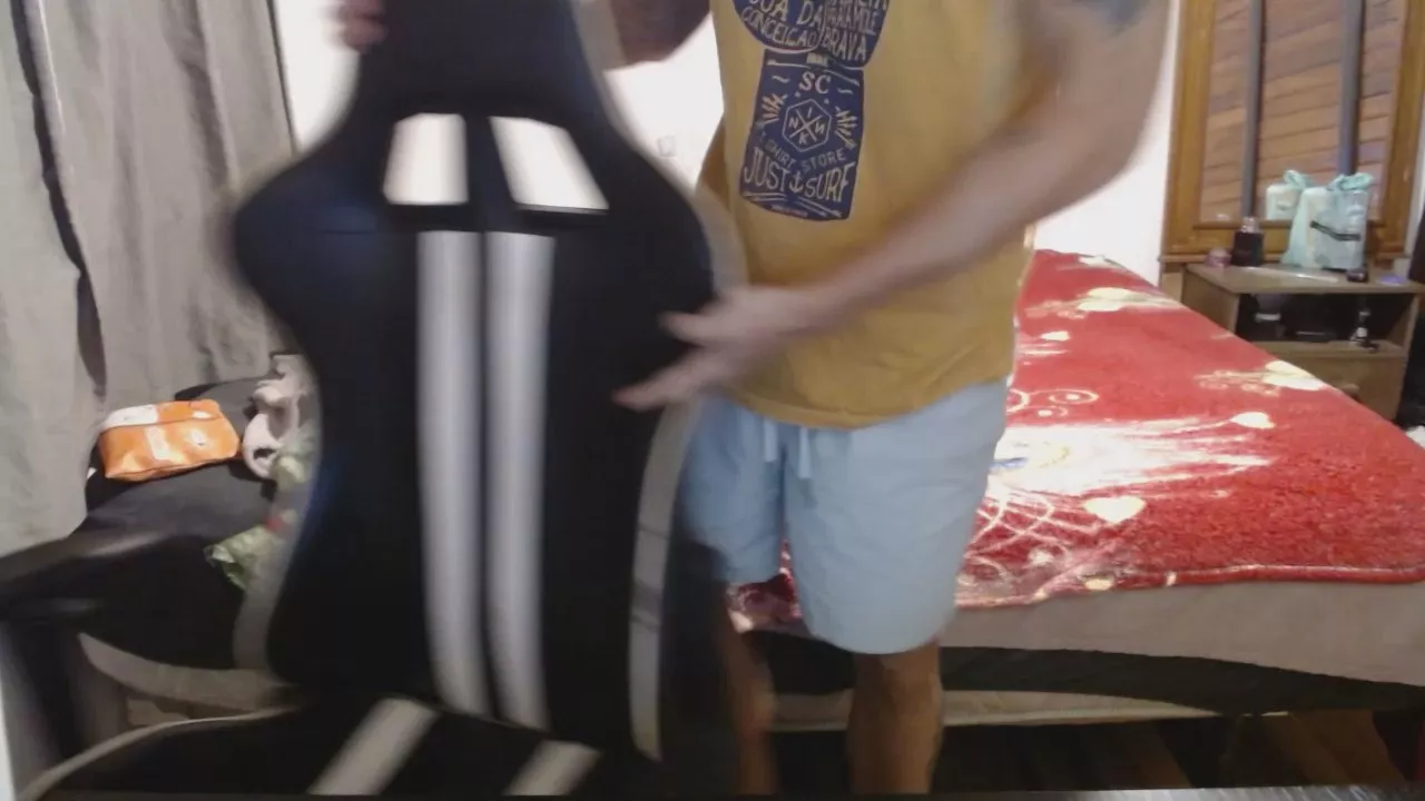 Offline ghusantos30 on Cam4